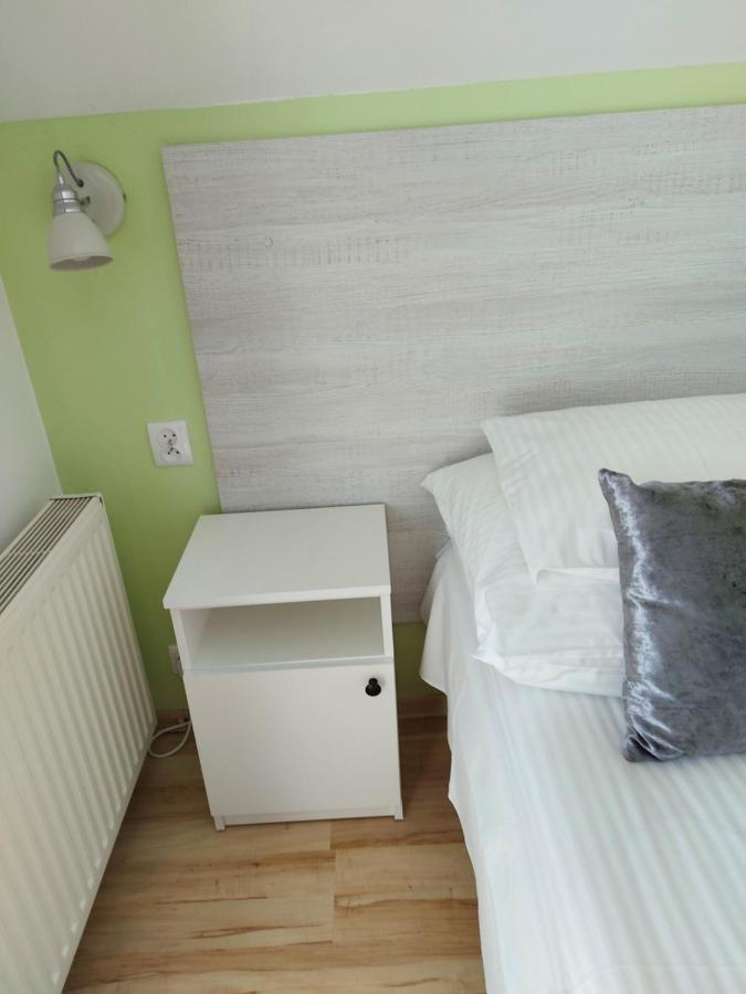 Pokoje Goscinne Jutrzenka Swarzewo Kültér fotó